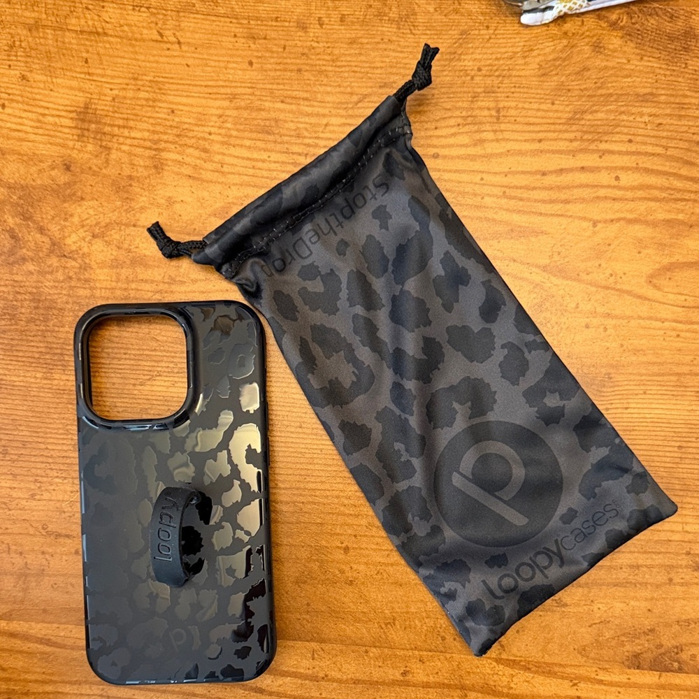 Loopy Case Midnight Leopard Phone Cover